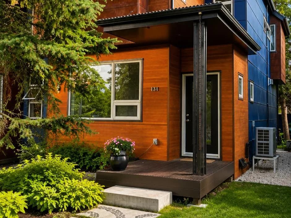 Semi Detached (Half Duplex)