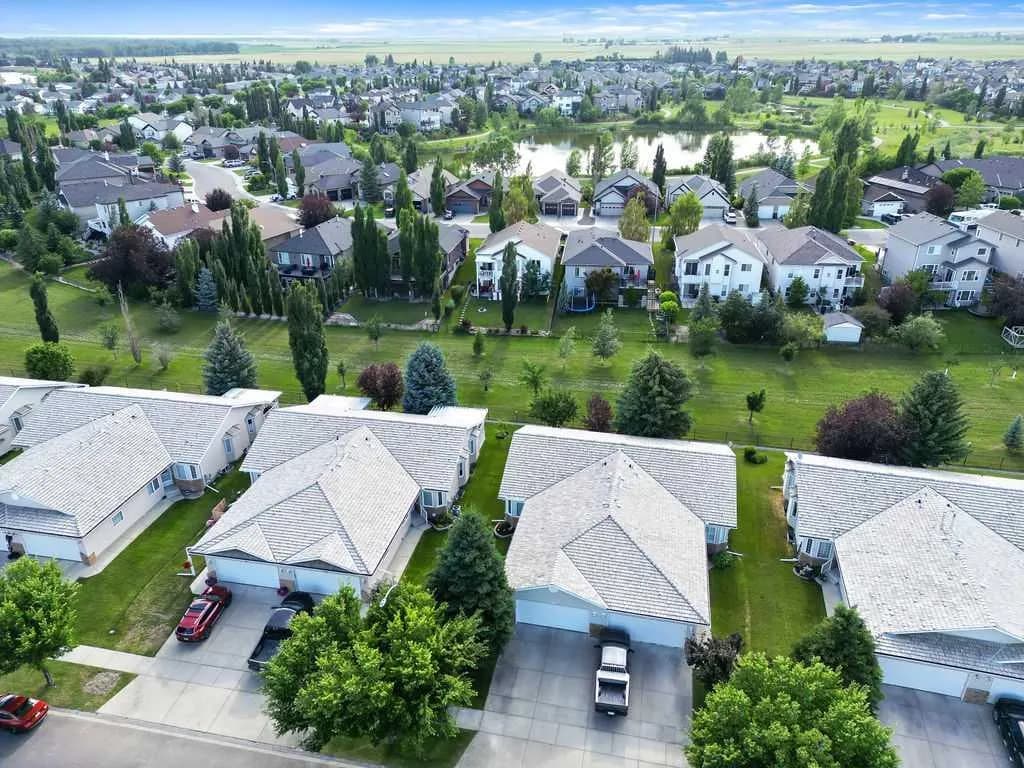 Semi Detached (Half Duplex)