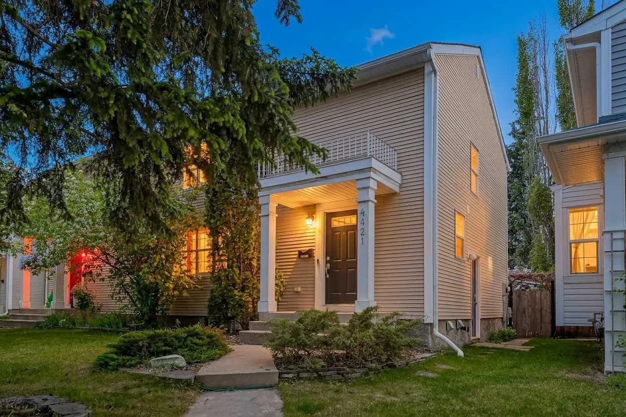 Semi Detached (Half Duplex)