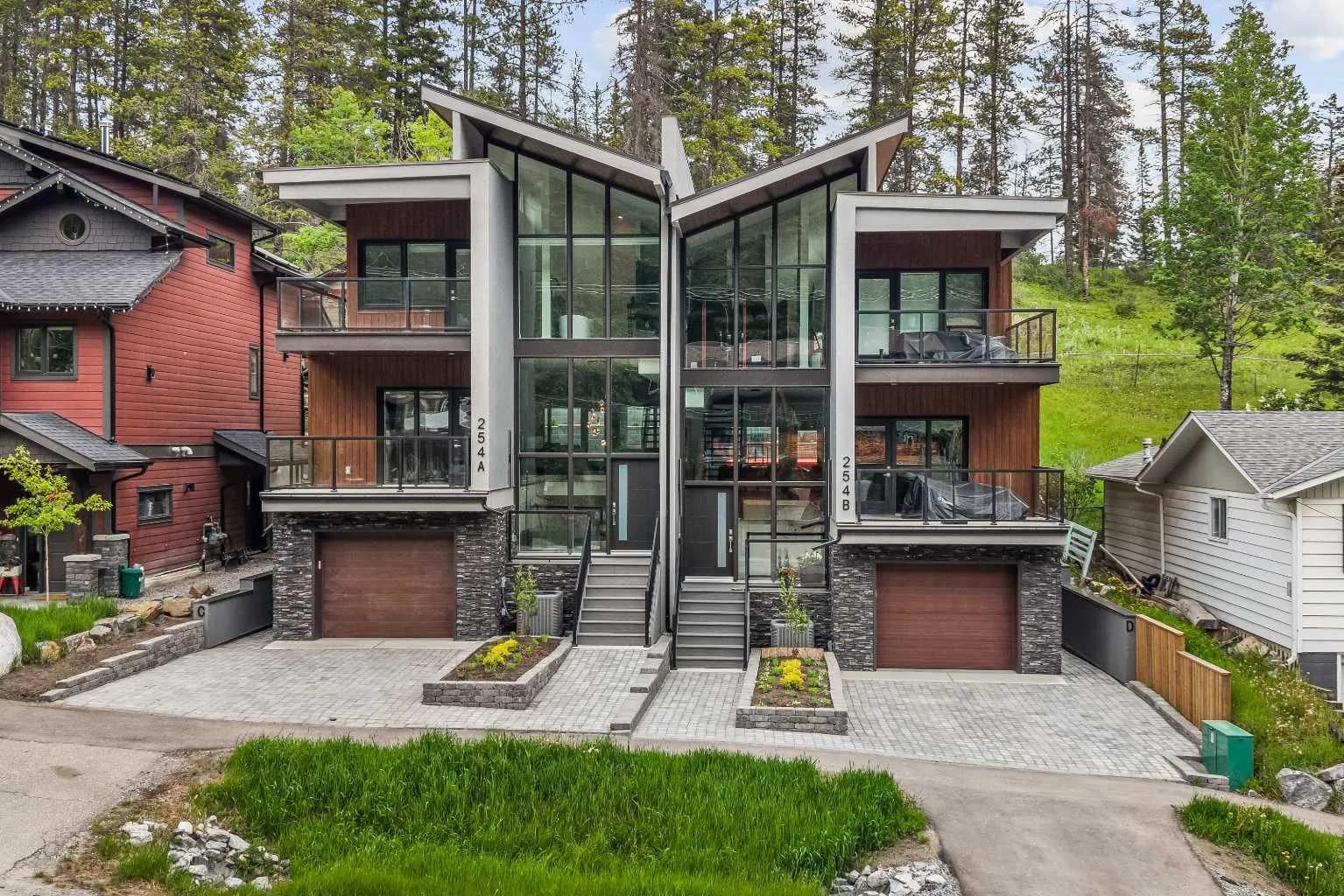 Semi Detached (Half Duplex)