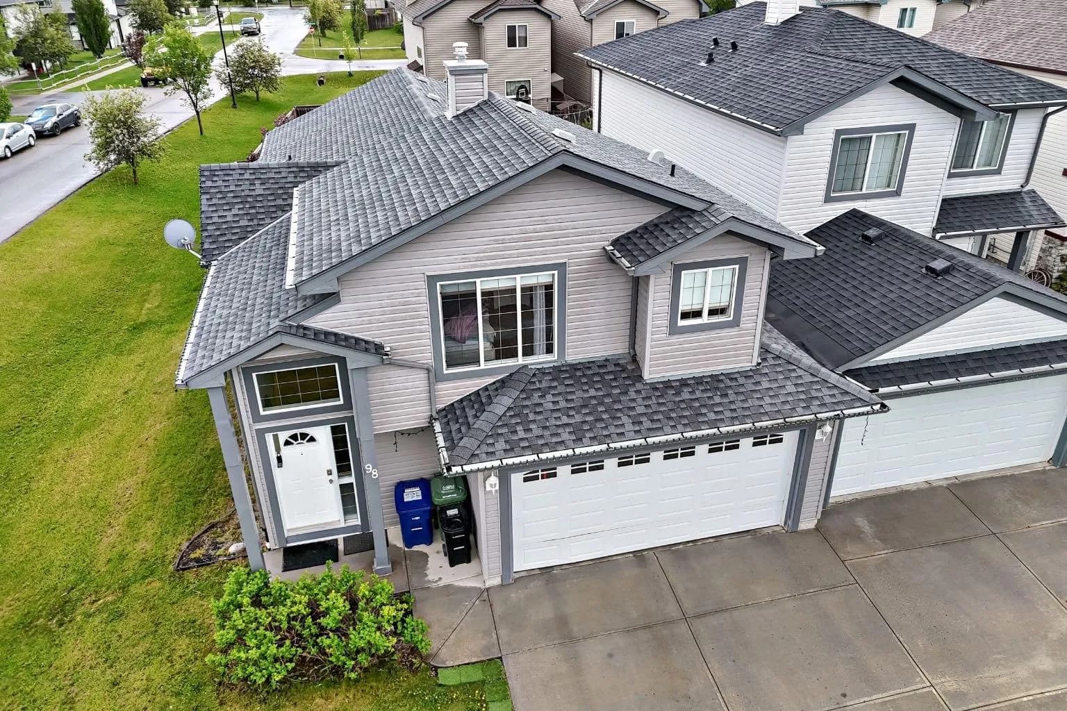 Semi Detached (Half Duplex)