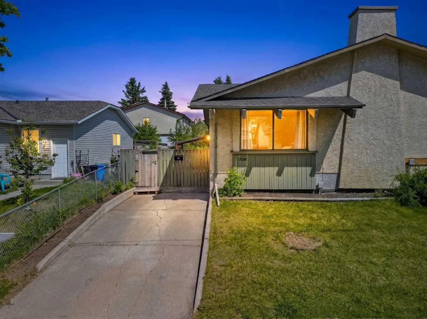 Semi Detached (Half Duplex)