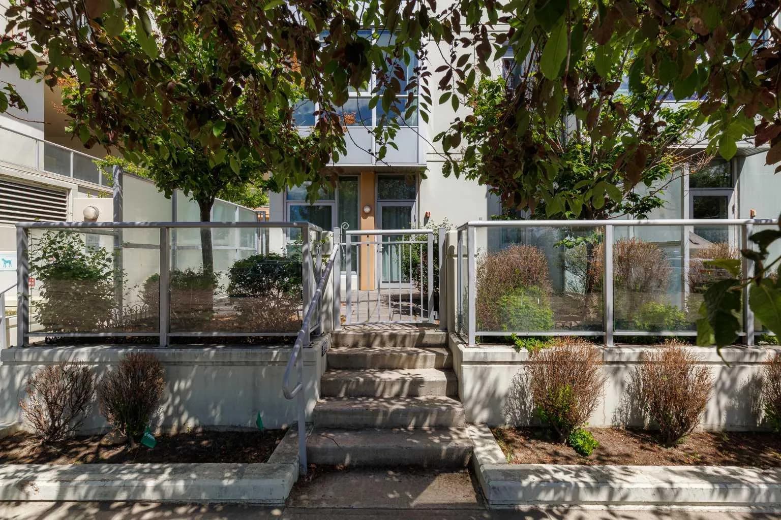 Row/Townhouse