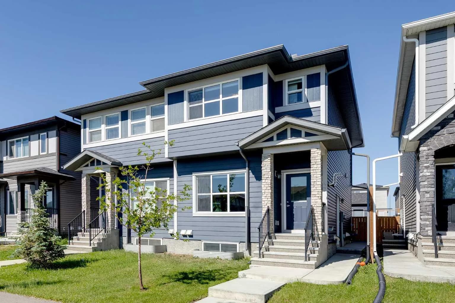 Semi Detached (Half Duplex)