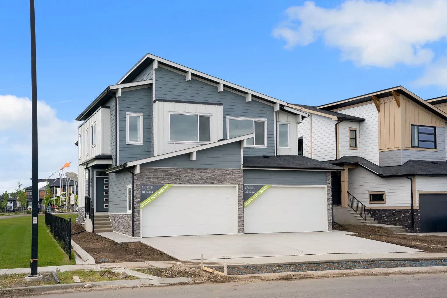 Semi Detached (Half Duplex)