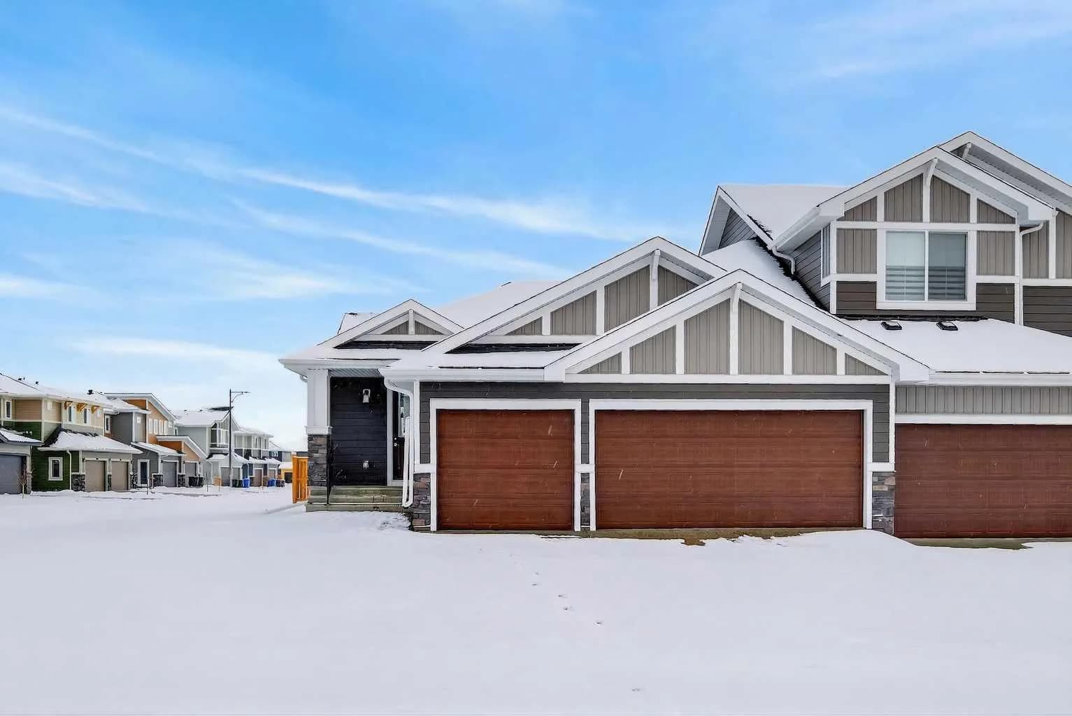 Semi Detached (Half Duplex)