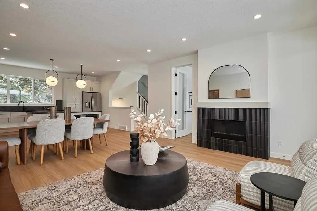 Semi Detached (Half Duplex)