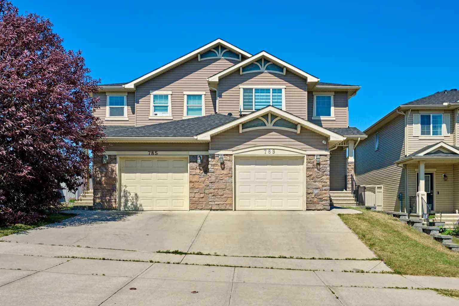 Semi Detached (Half Duplex)