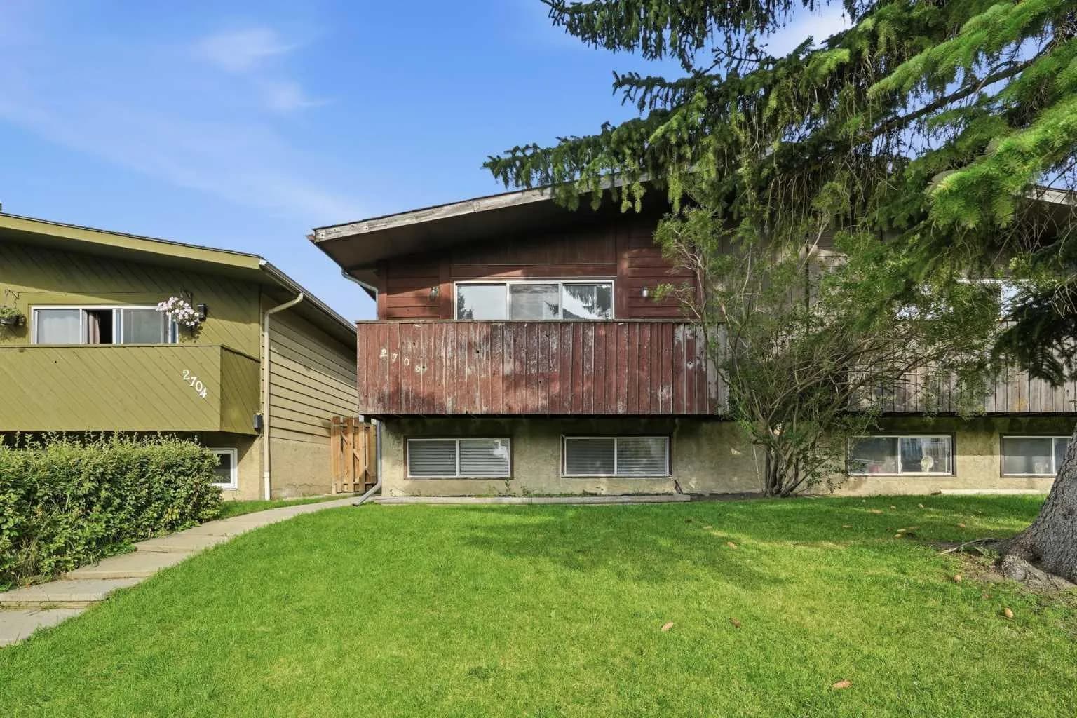 Semi Detached (Half Duplex)