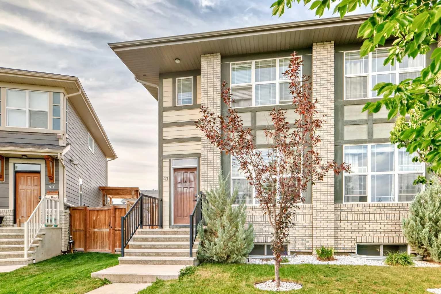 Semi Detached (Half Duplex)