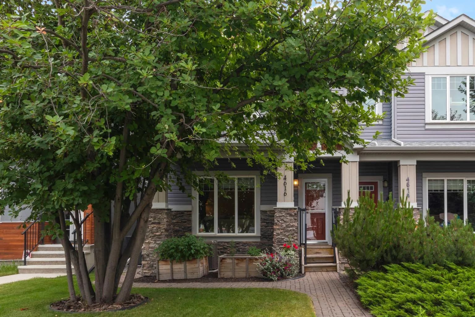 Semi Detached (Half Duplex)