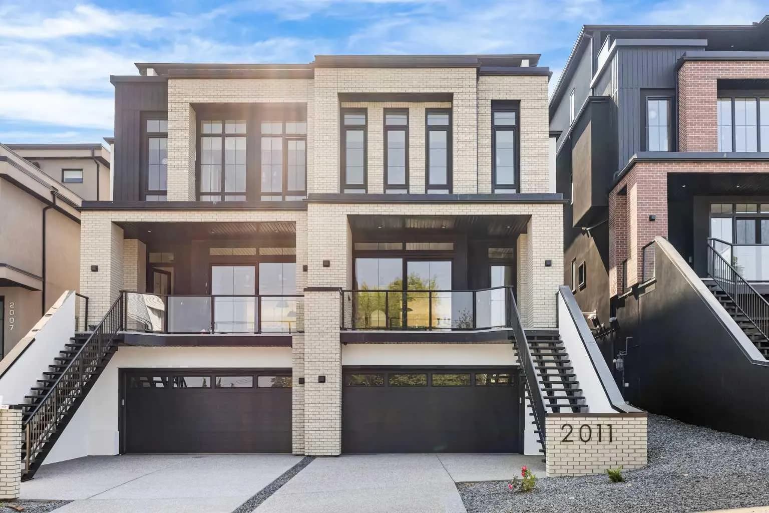 Semi Detached (Half Duplex)
