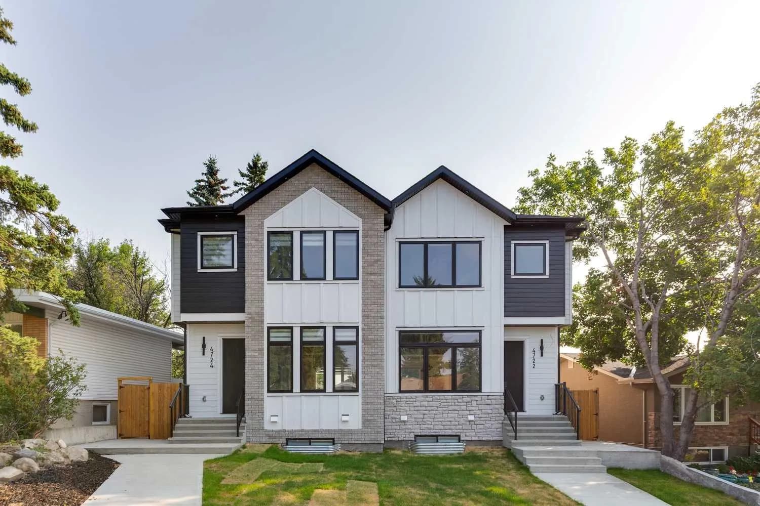 Semi Detached (Half Duplex)