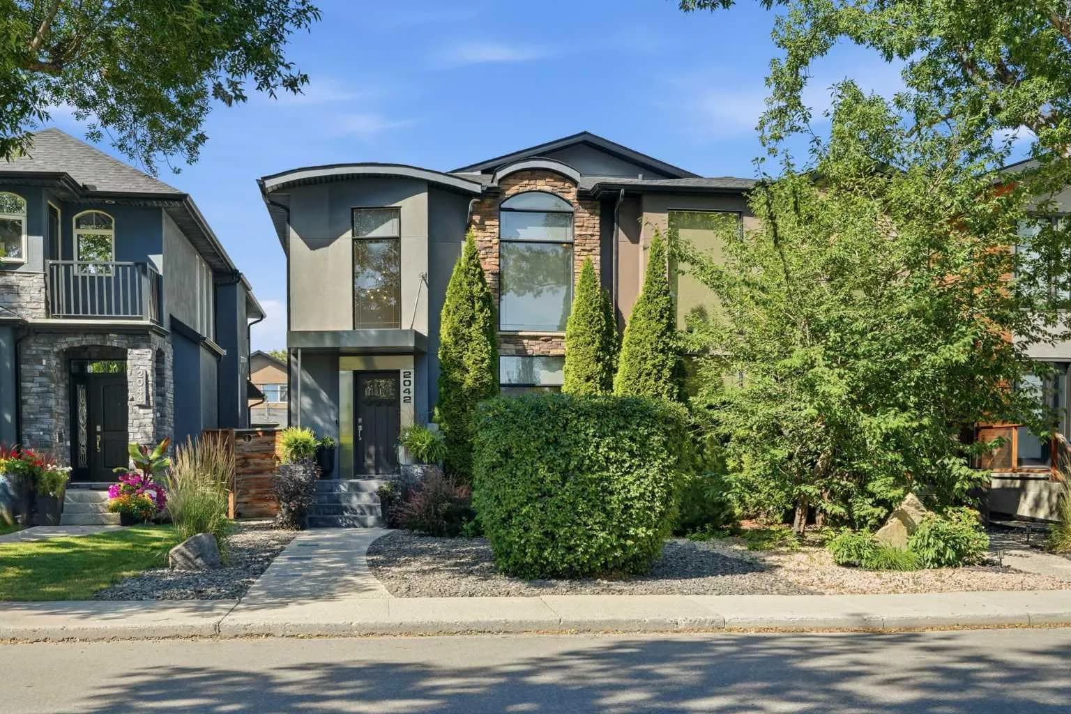 Semi Detached (Half Duplex)