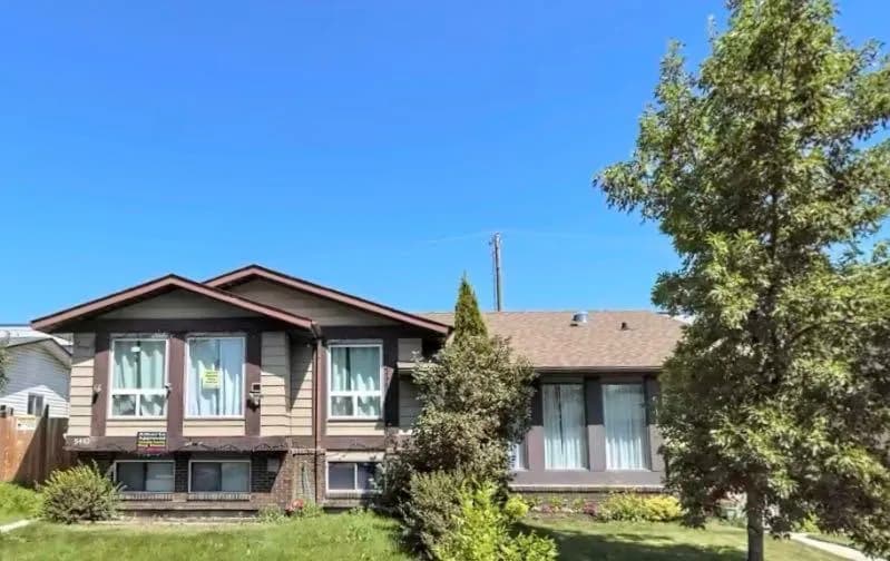 Semi Detached (Half Duplex)
