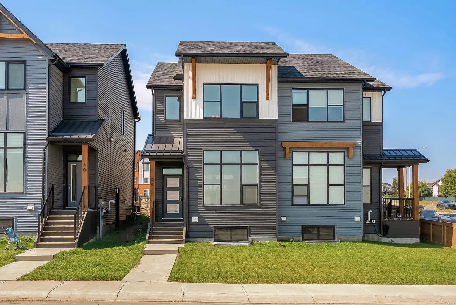 Semi Detached (Half Duplex)