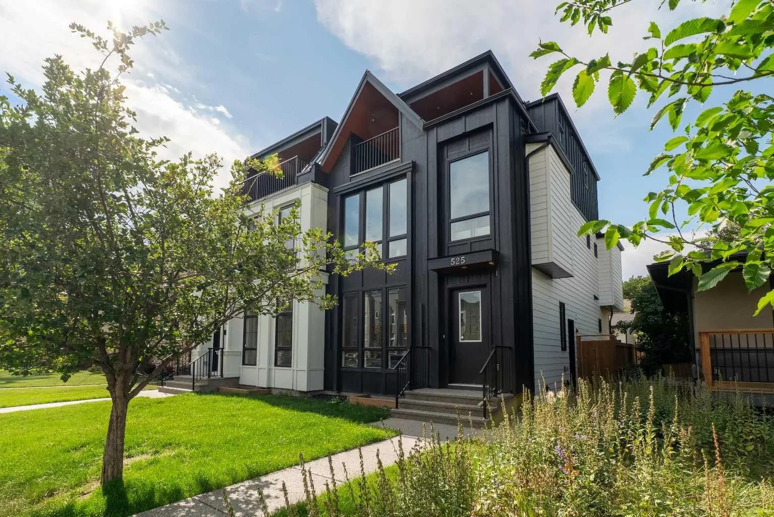 Semi Detached (Half Duplex)
