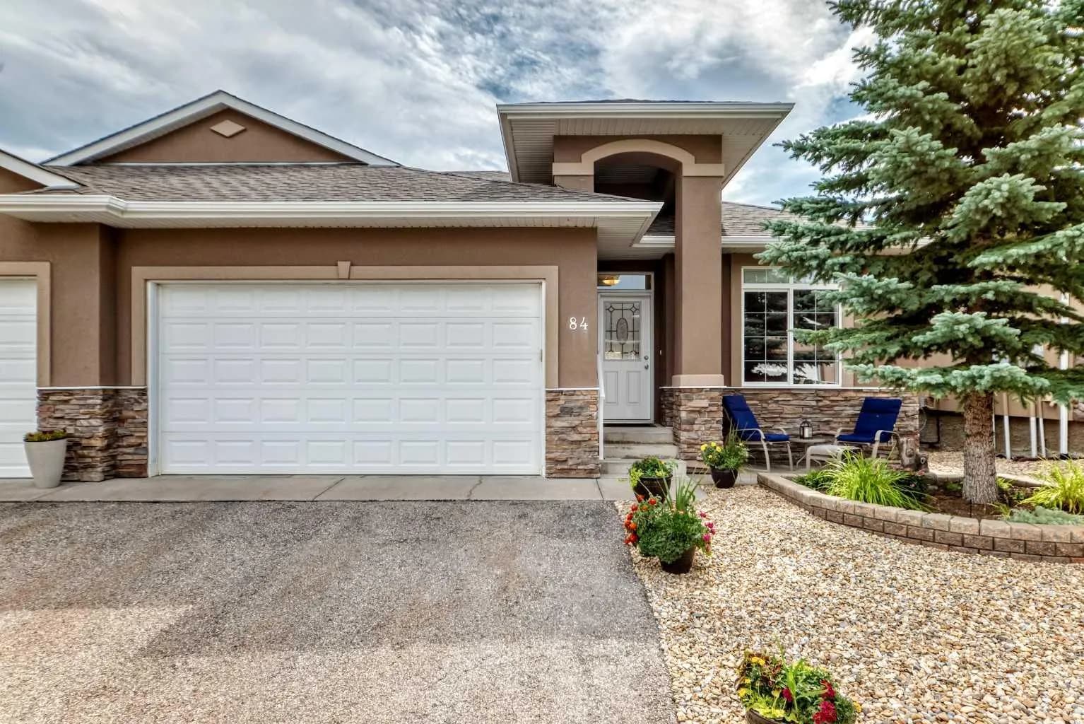 Semi Detached (Half Duplex)
