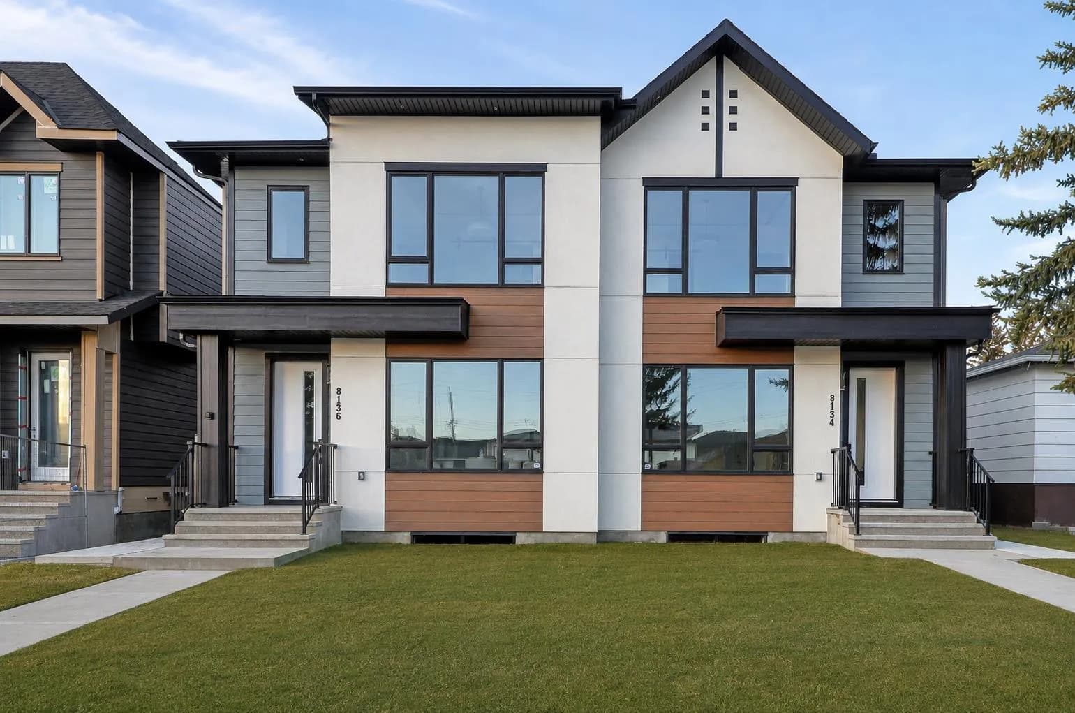 Semi Detached (Half Duplex)