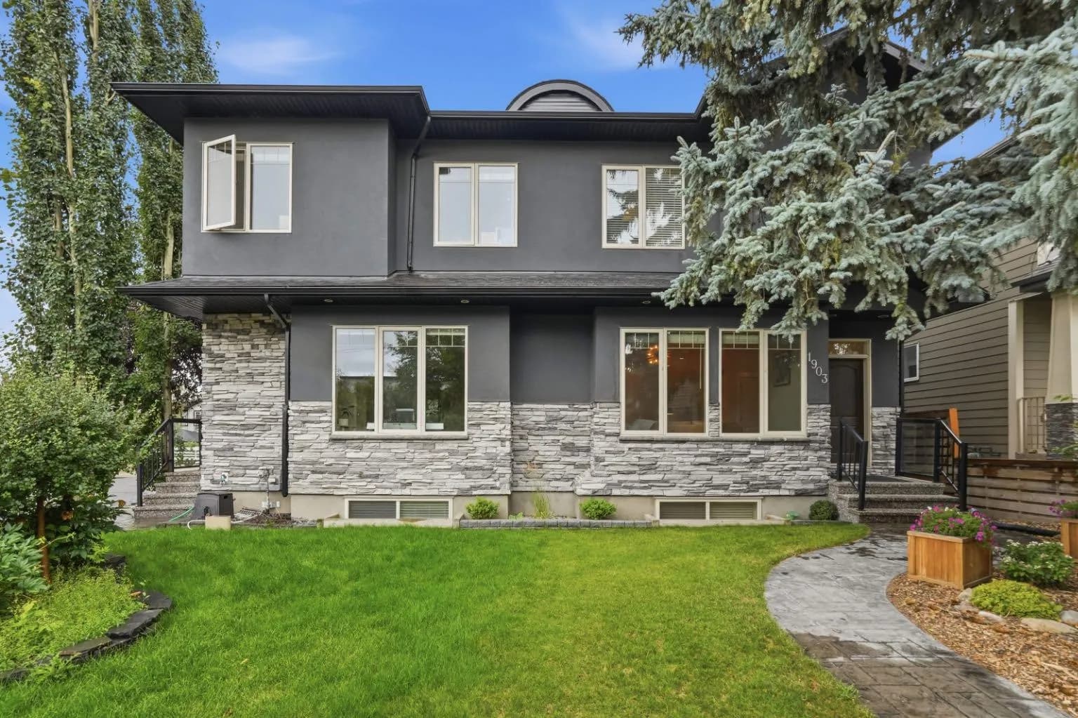 Semi Detached (Half Duplex)