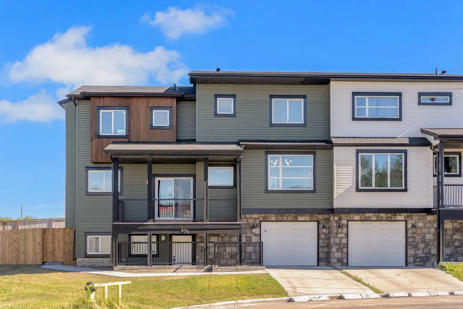 Semi Detached (Half Duplex)