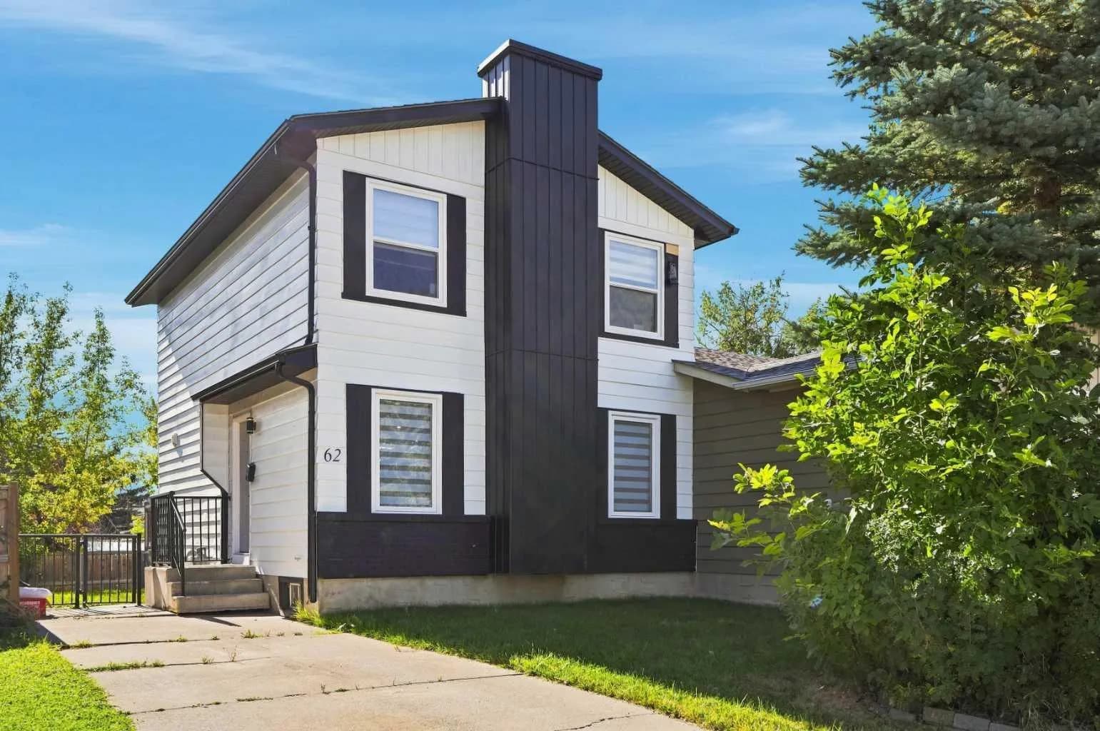 Semi Detached (Half Duplex)