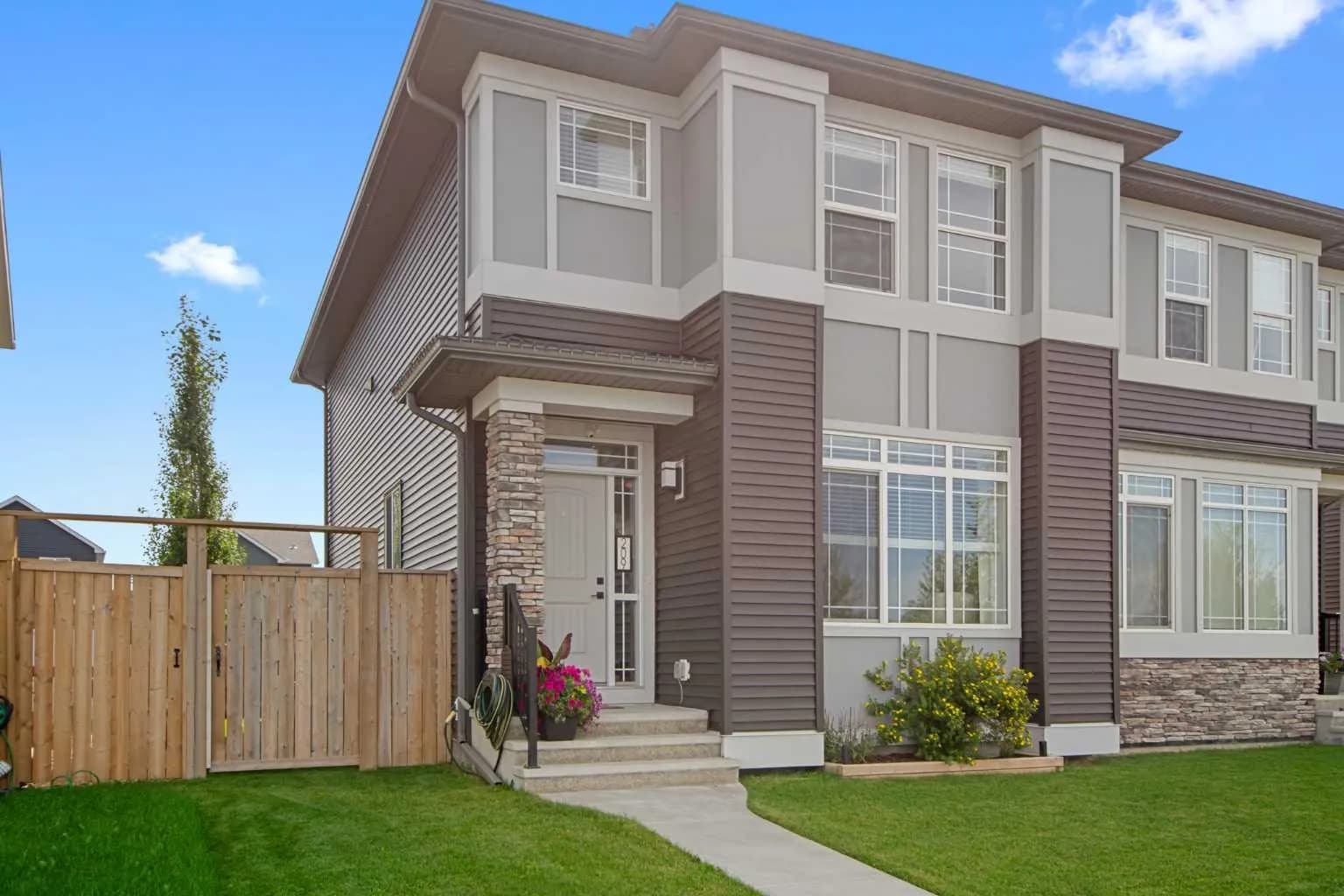 Semi Detached (Half Duplex)