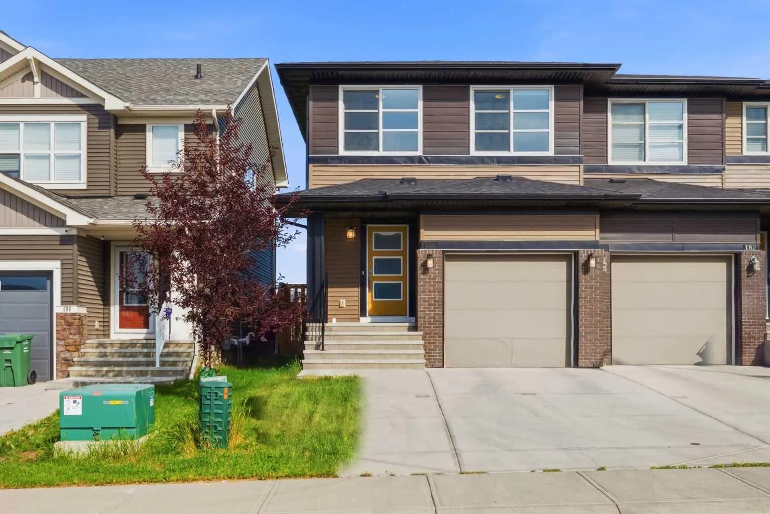Semi Detached (Half Duplex)