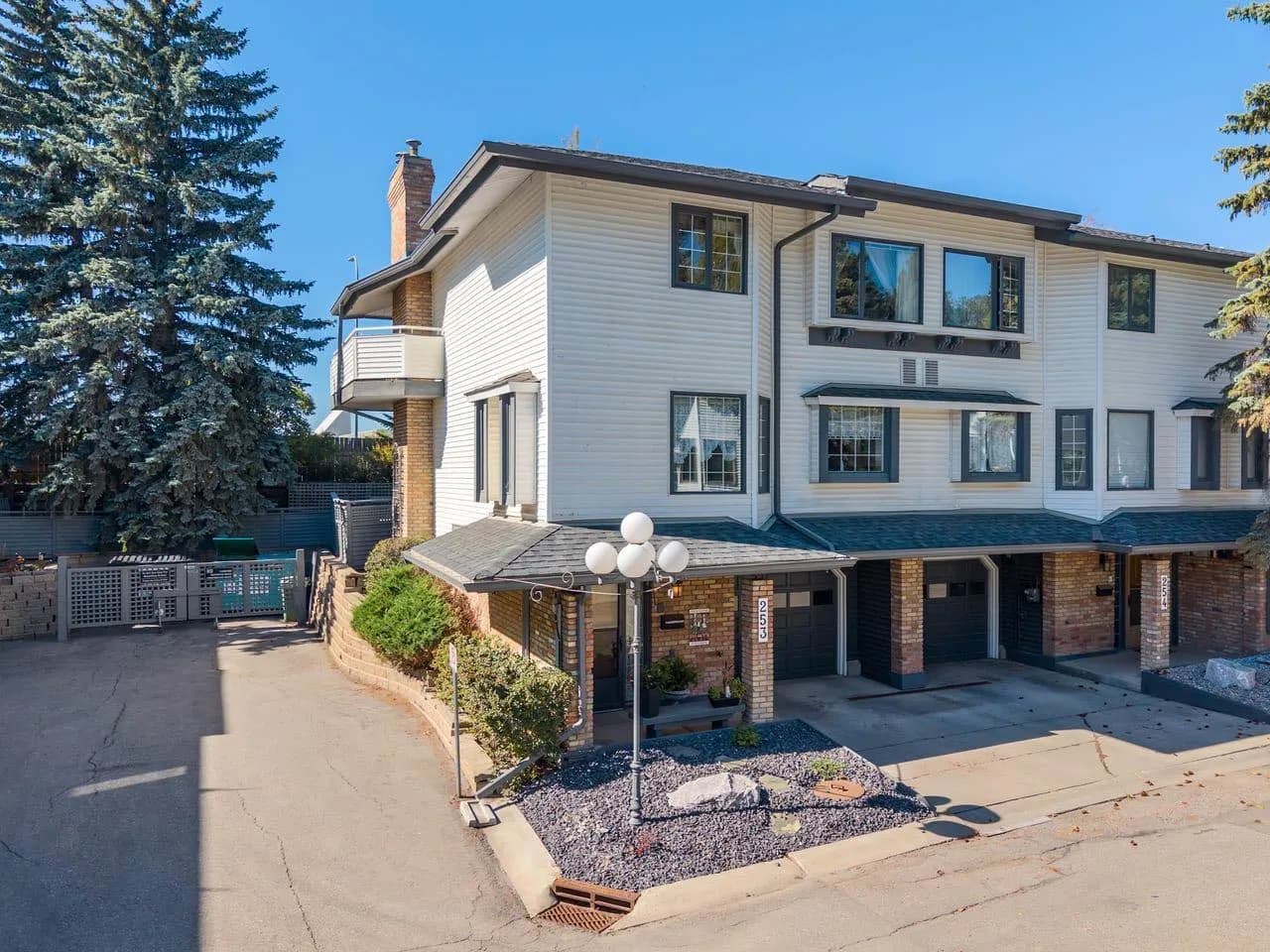 Row/Townhouse