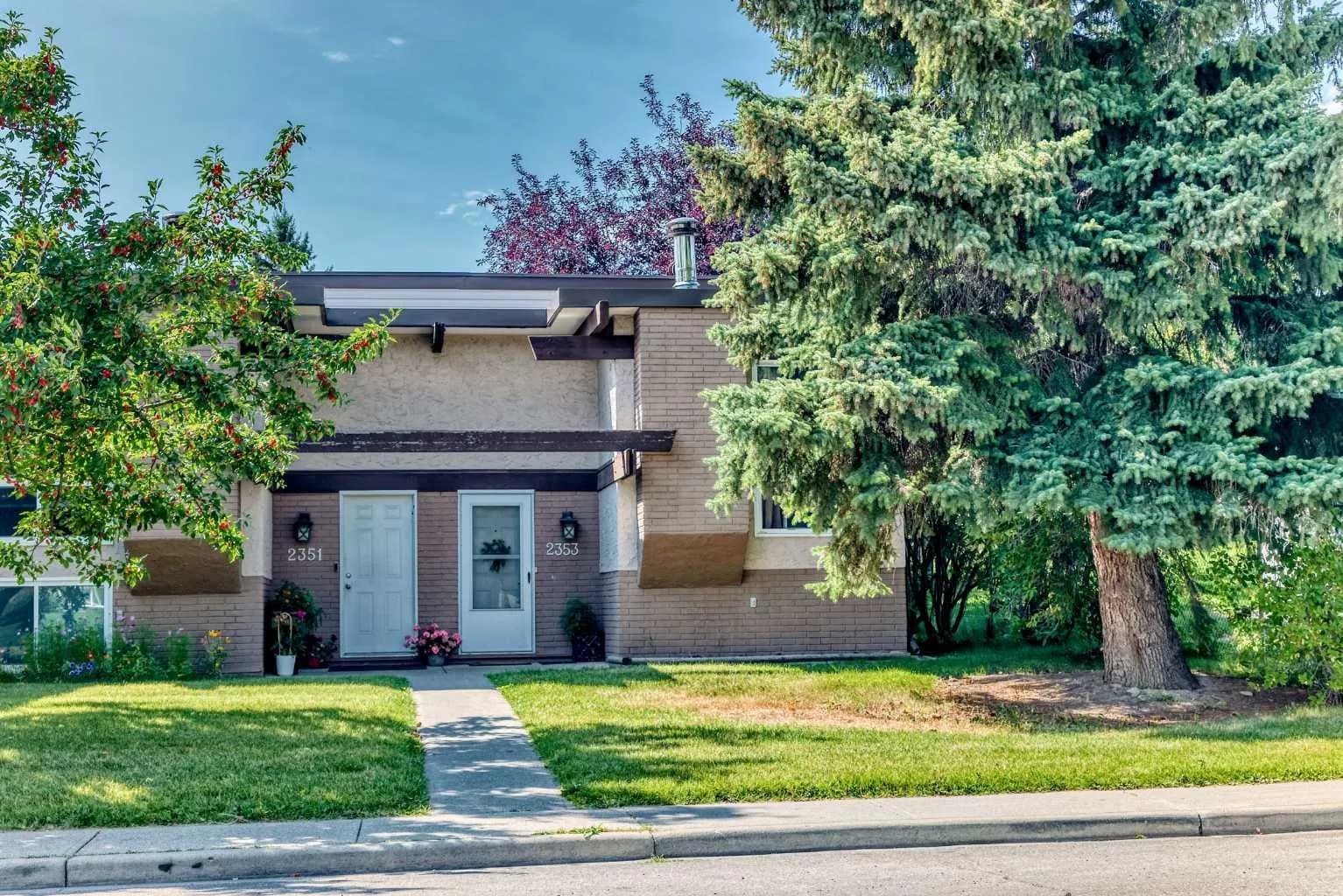 Semi Detached (Half Duplex)