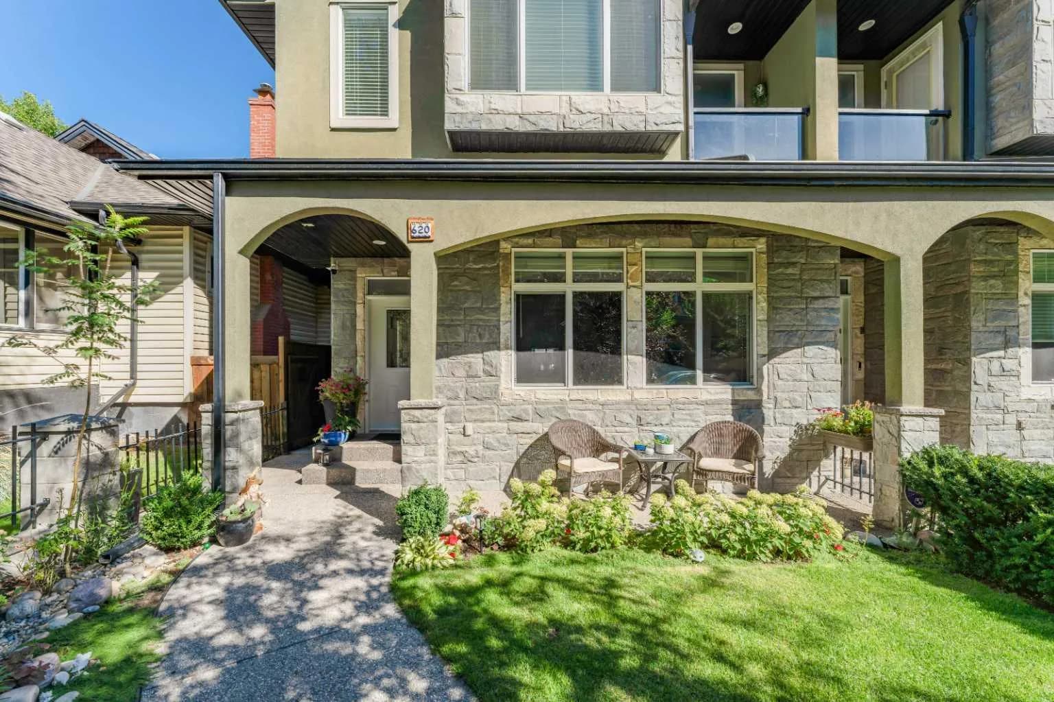 Semi Detached (Half Duplex)
