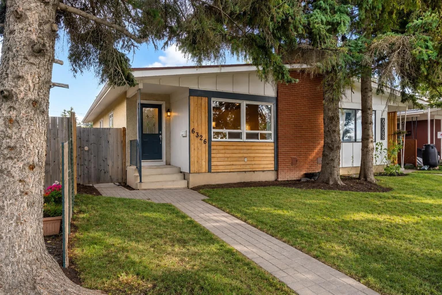 Semi Detached (Half Duplex)