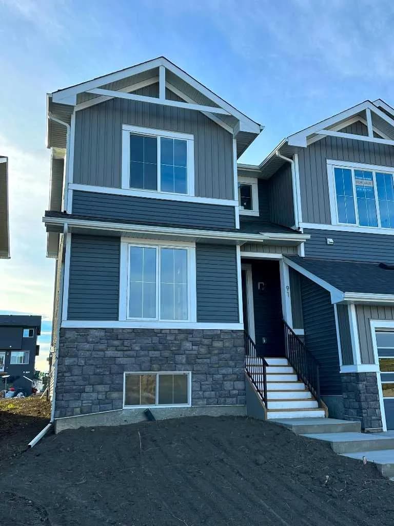 Semi Detached (Half Duplex)