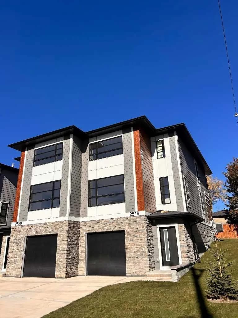 Semi Detached (Half Duplex)