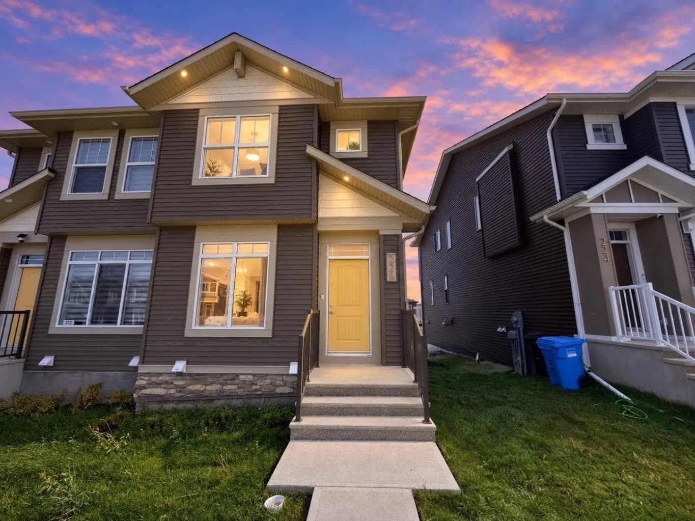 Semi Detached (Half Duplex)