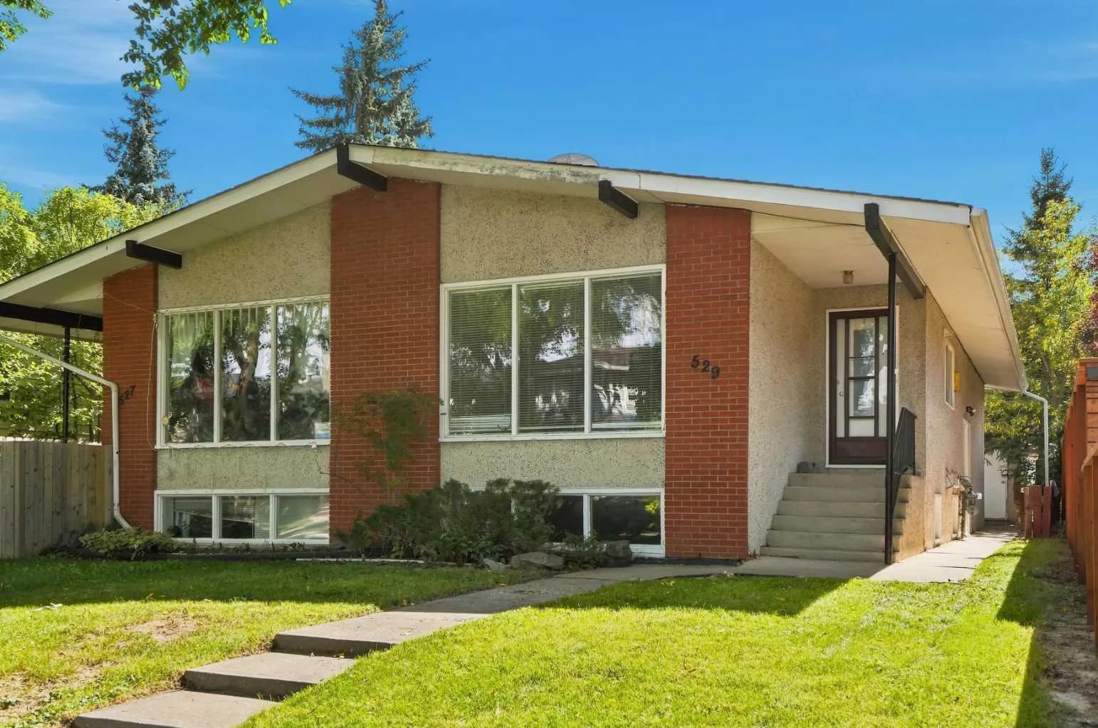 Semi Detached (Half Duplex)