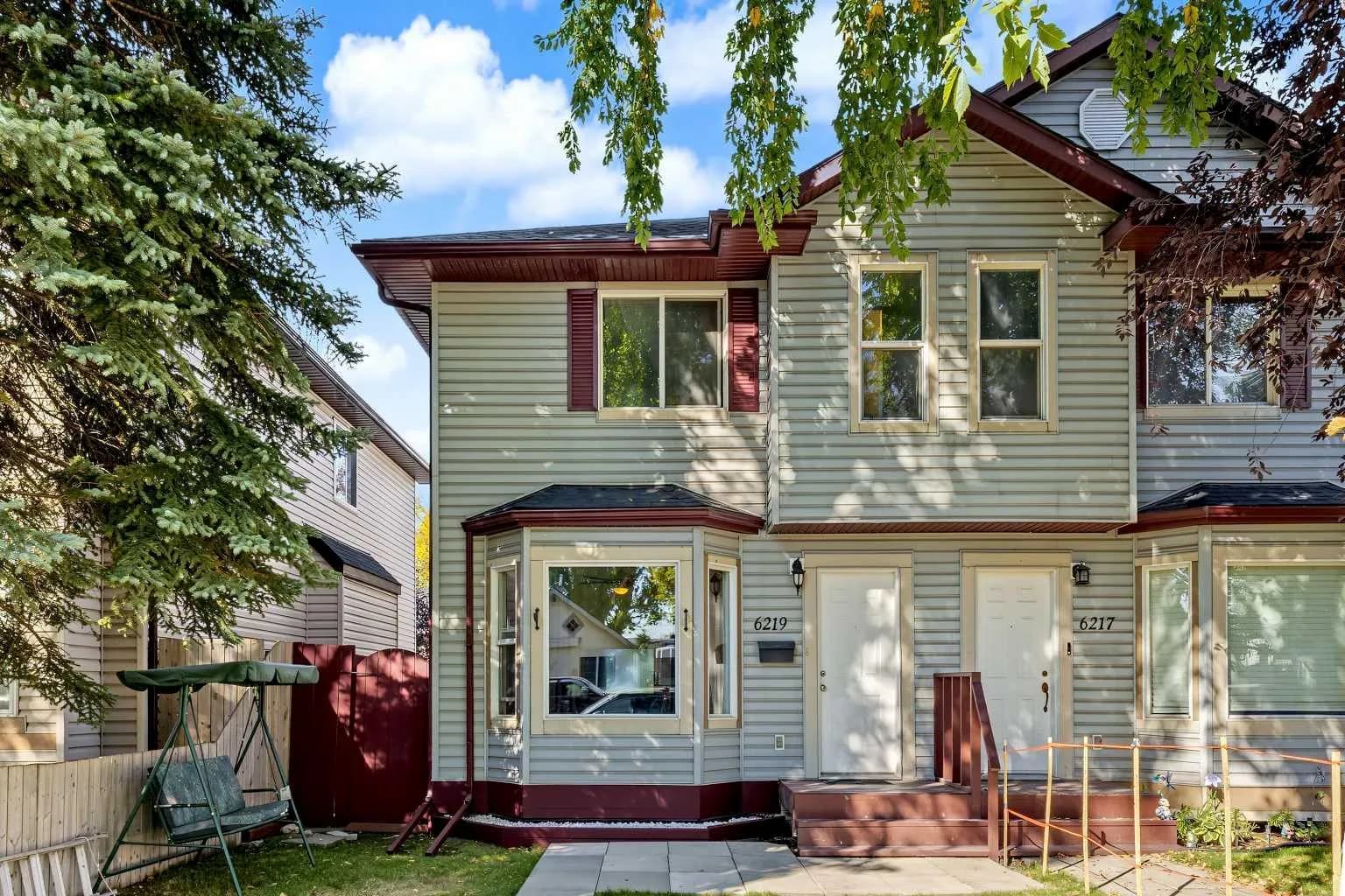 Semi Detached (Half Duplex)
