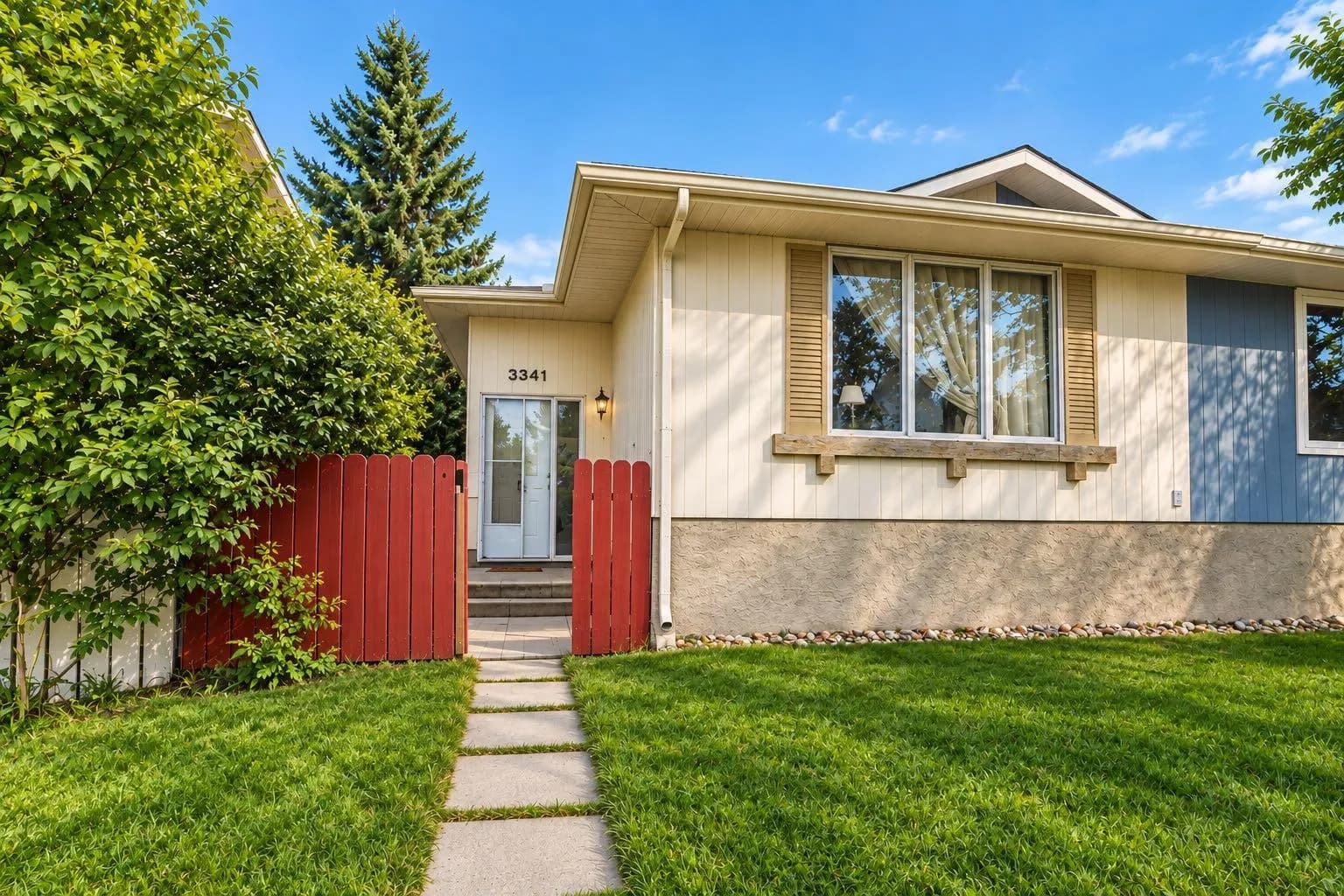 Semi Detached (Half Duplex)