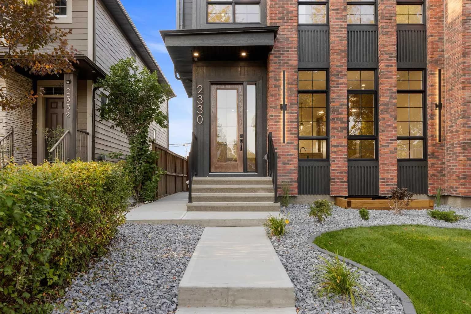 Semi Detached (Half Duplex)