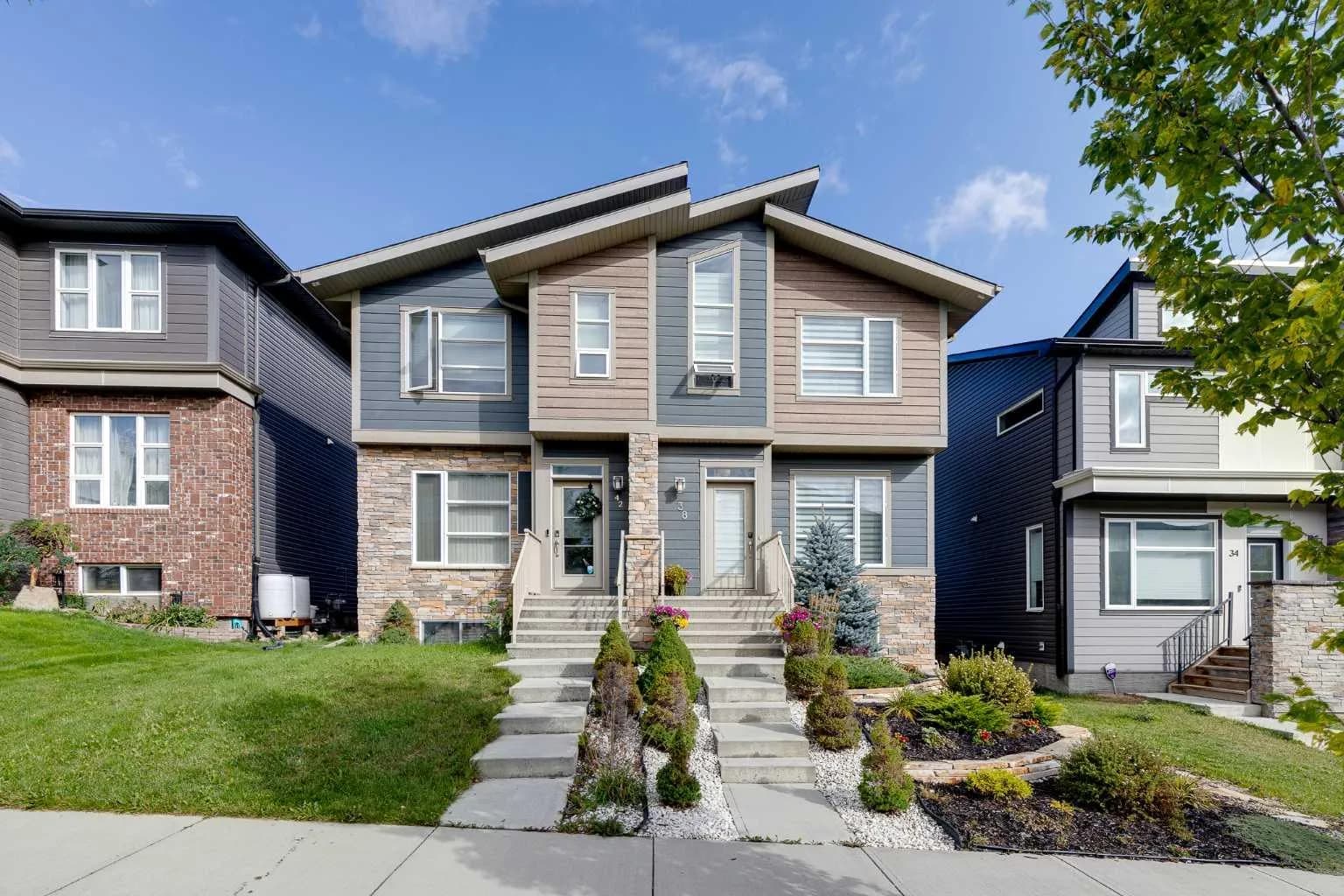 Semi Detached (Half Duplex)