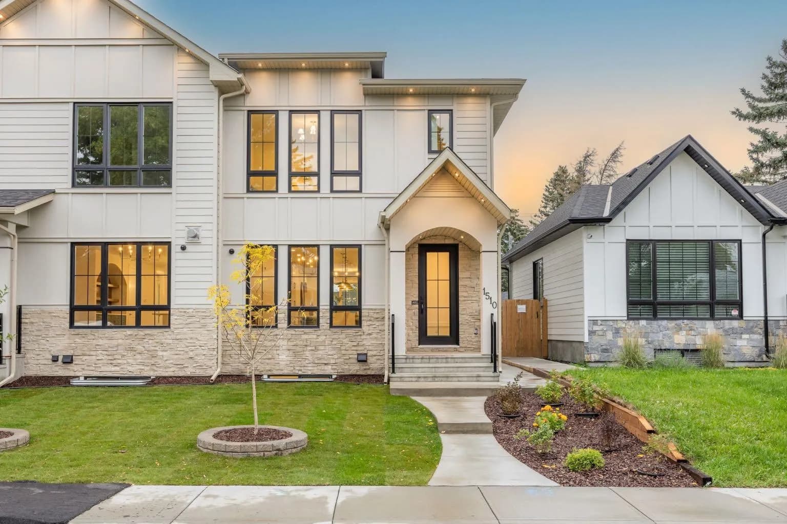 Semi Detached (Half Duplex)