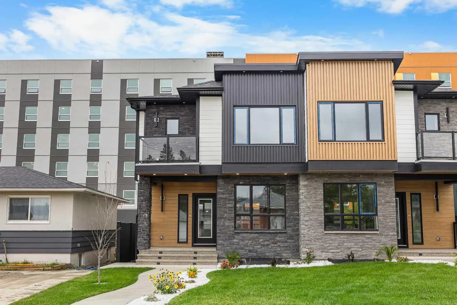 Semi Detached (Half Duplex)