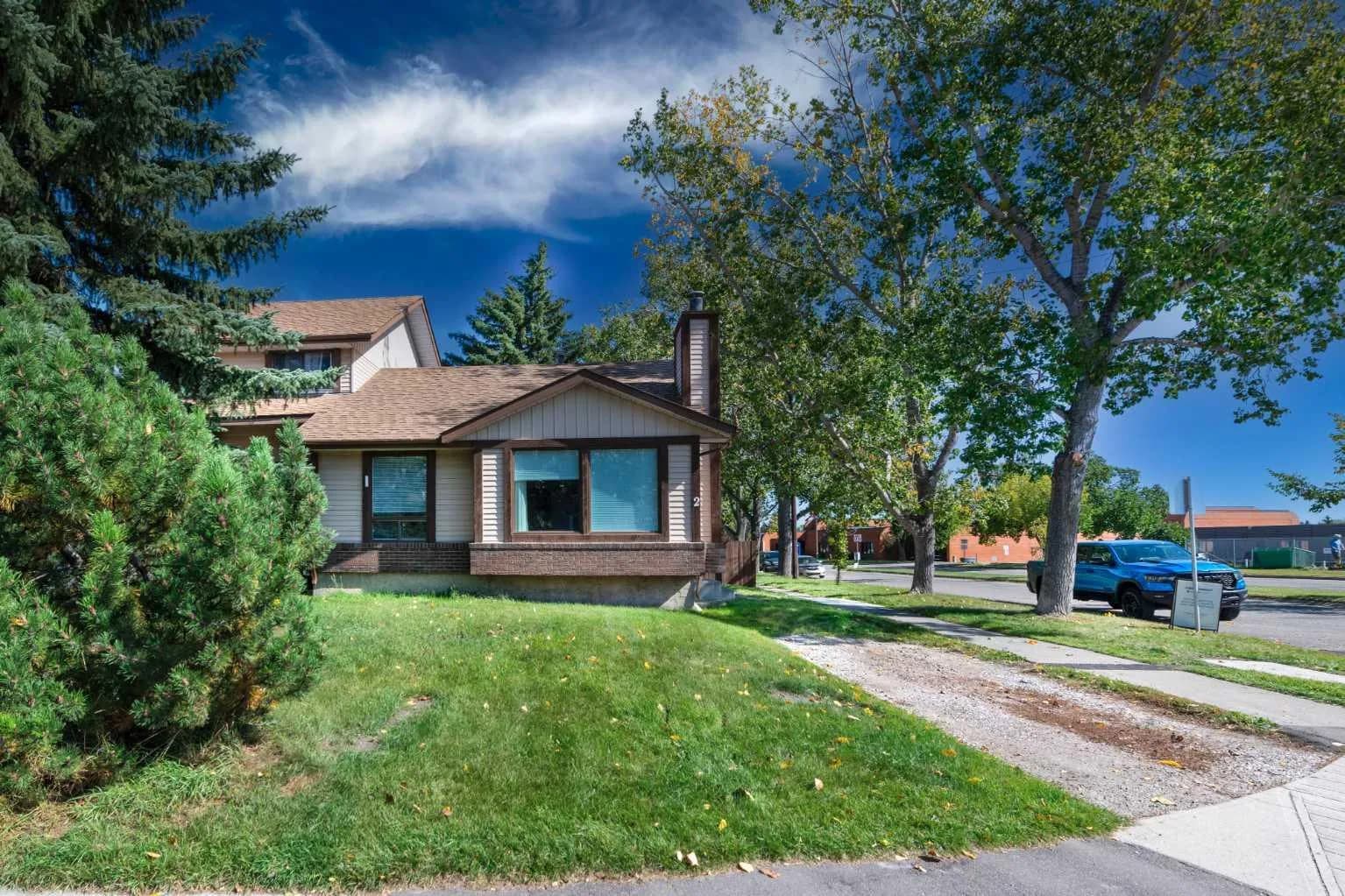 Semi Detached (Half Duplex)