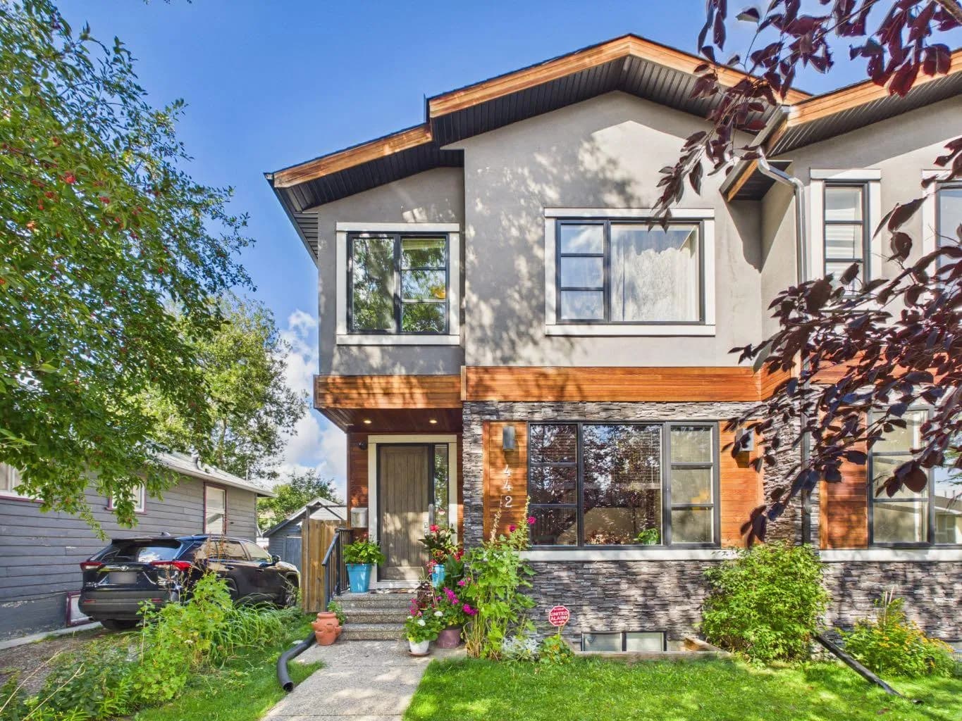 Semi Detached (Half Duplex)