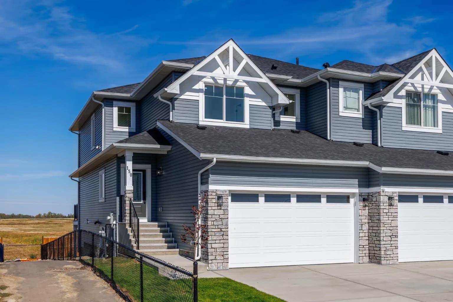 Semi Detached (Half Duplex)