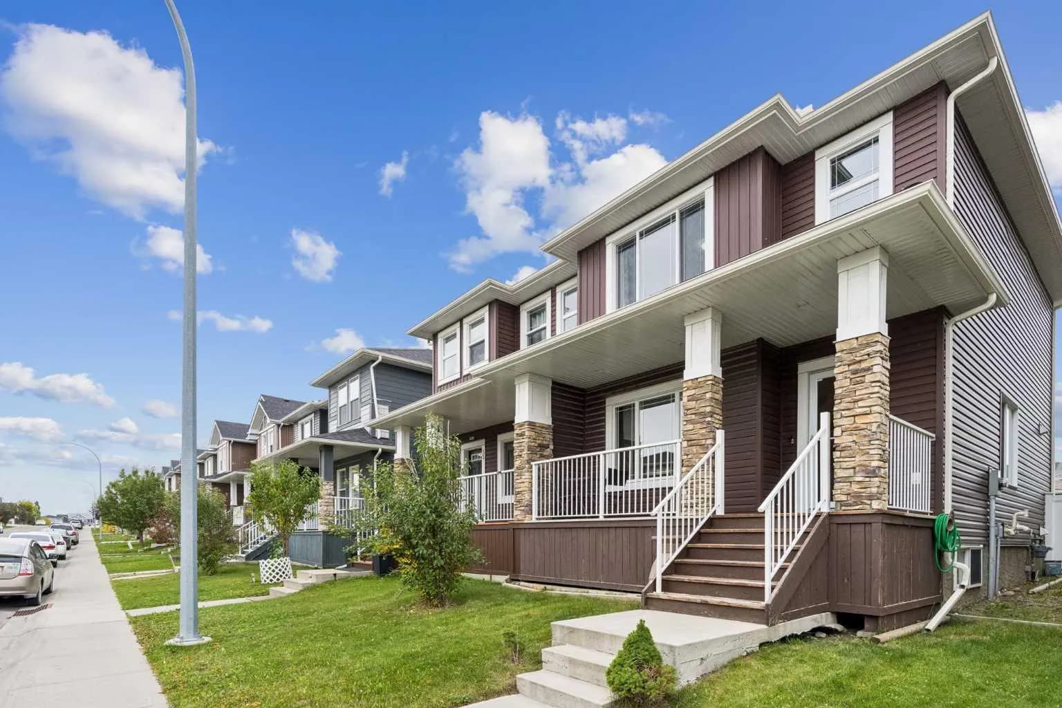 Semi Detached (Half Duplex)