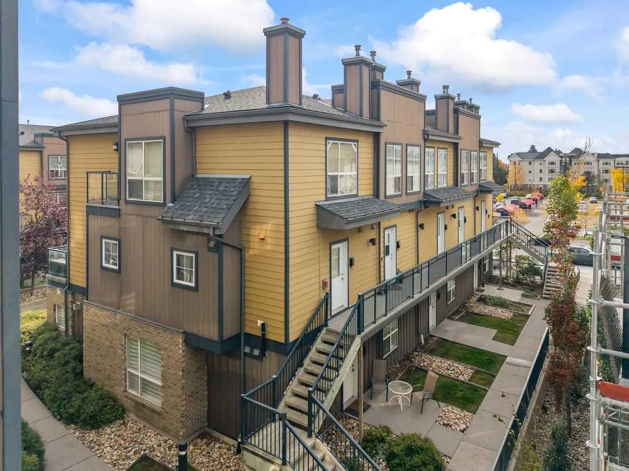 Row/Townhouse