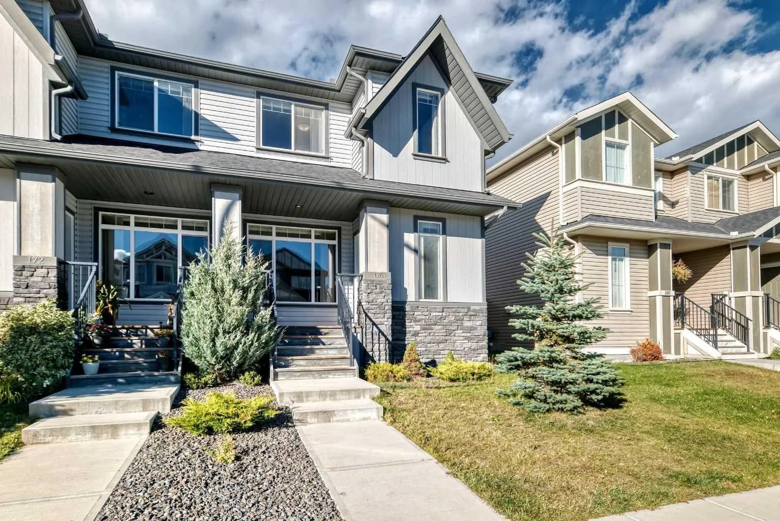 Semi Detached (Half Duplex)