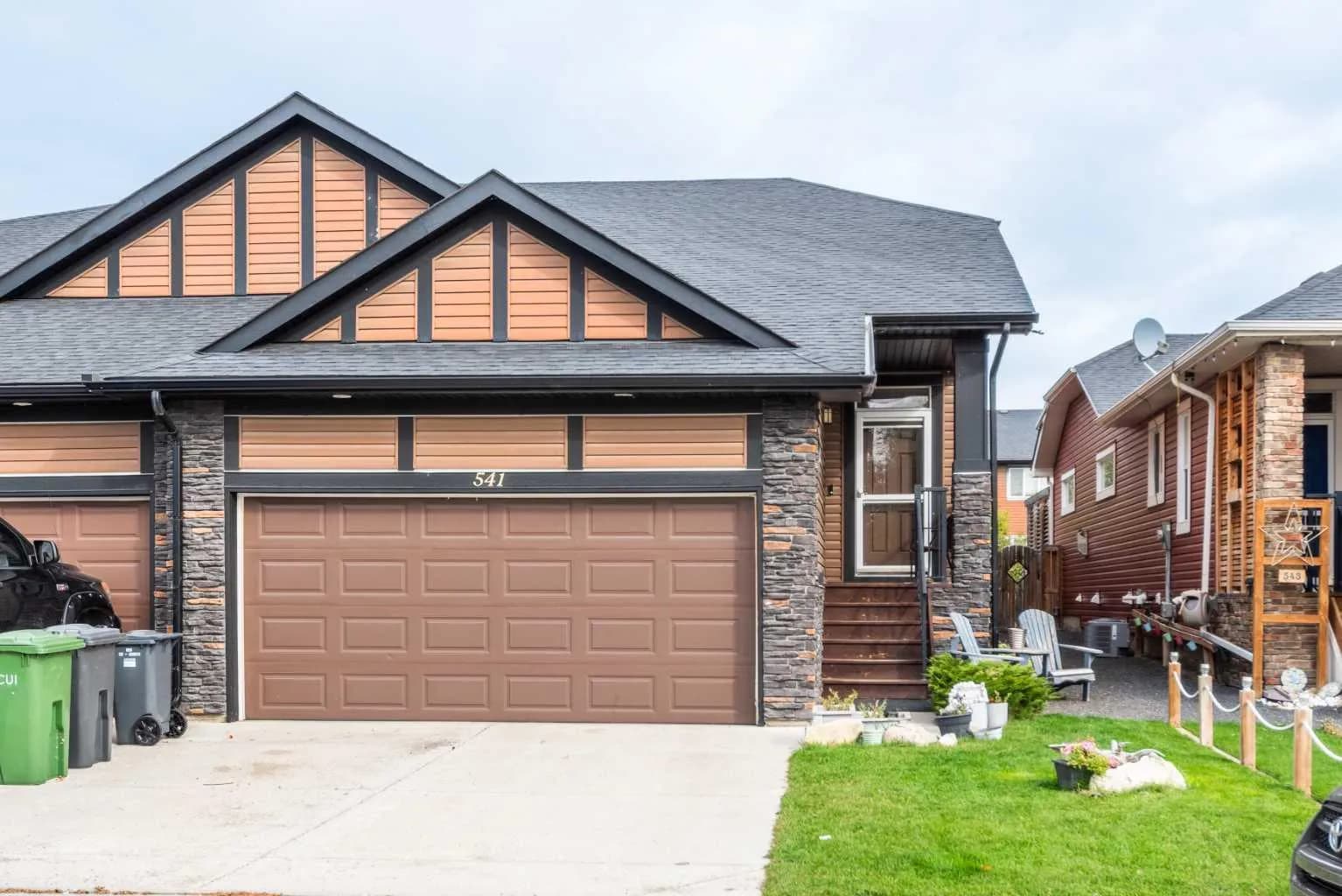 Semi Detached (Half Duplex)