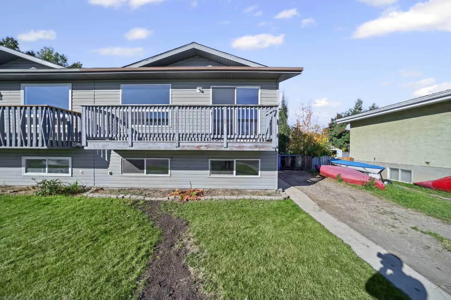 Semi Detached (Half Duplex)